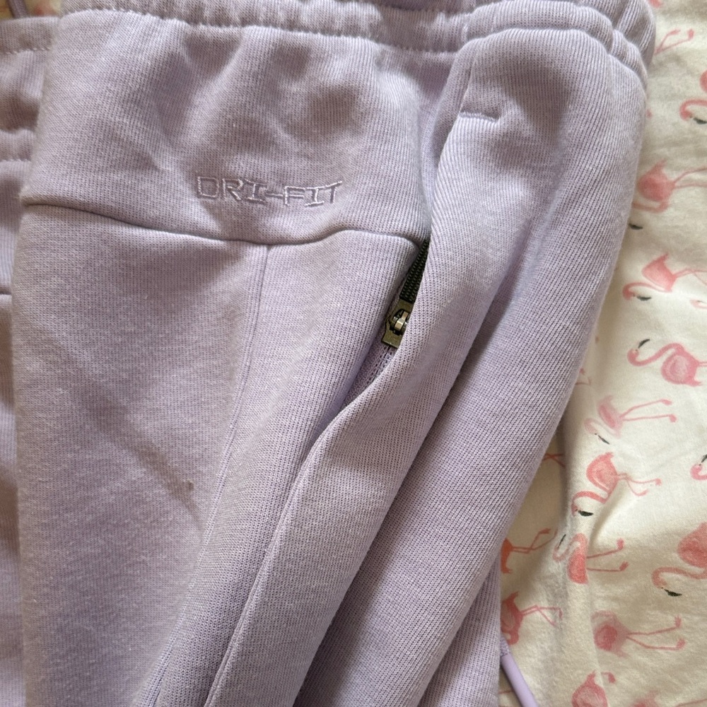 Nike Men's XL Light Purple Athletic Shorts - Picture 4 of 4